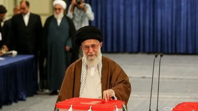 ایت الله خامنه ای