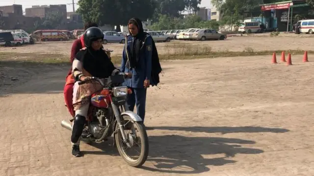 ویمن آن ویلز