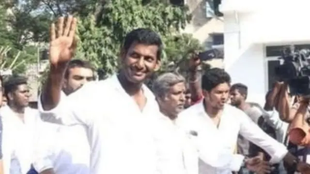 விஷால் தேர்தலில் போட்டி: ''வெற்றிக்காகவா? ஓட்டை பிரிக்கவா?
