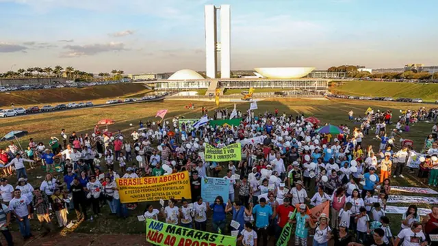 Manifestação contra aborto no Congresso