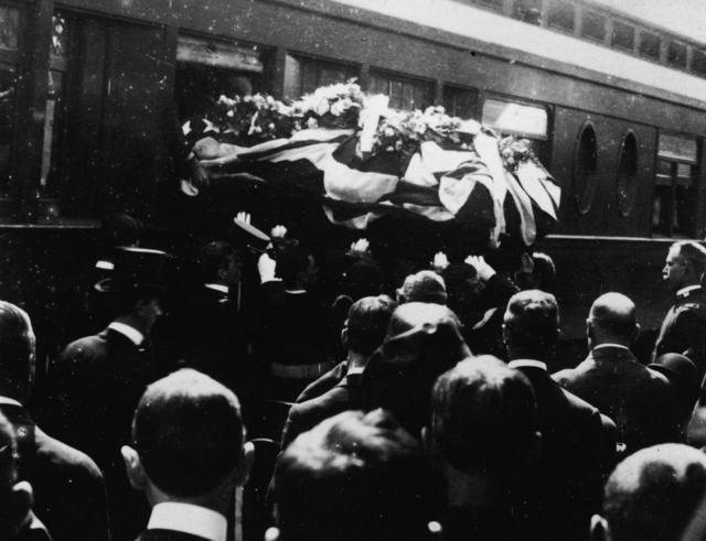 Los restos de McKinley en su funeral