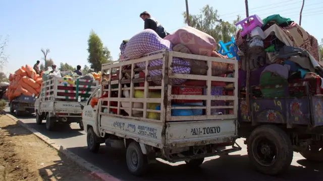 Shacab ka qaxay dagaallada u dhaxeeya ururka Taalibaan iyo Dowladda Afghansitan