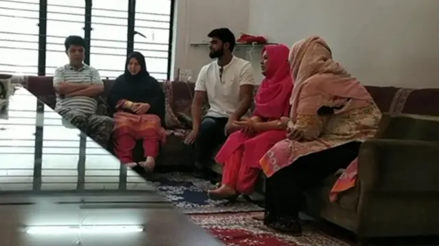 కశ్మీరీ విద్యార్థులు