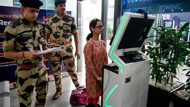 चेहरा पहचानने की तकनीक