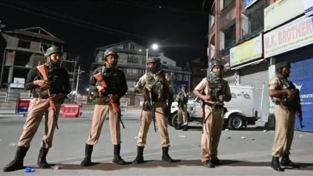 సైనిక సిబ్బంది