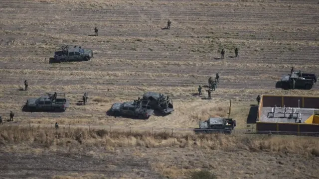 Las fuerzas militares de México realizan en Guanajuato una intensa operación en contra del "huachicoleo".