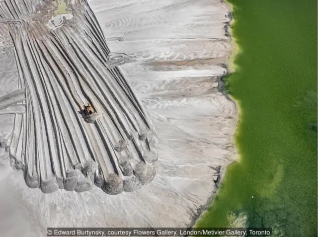 امریکی ریاست فلوریڈا میں فاسفر ٹیلینگ تالاب