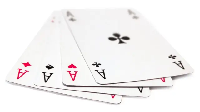 ஆன்லைன் ரம்மி: தமிழ்நாடு டி.ஜி.பி எச்சரித்தது ஏன்?