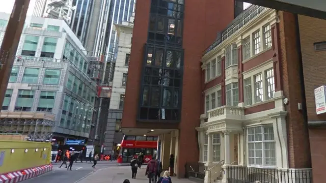 رقم 35 شارع غريت سانت هيلين