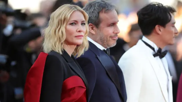 кейт Бланшетт с членами жюри