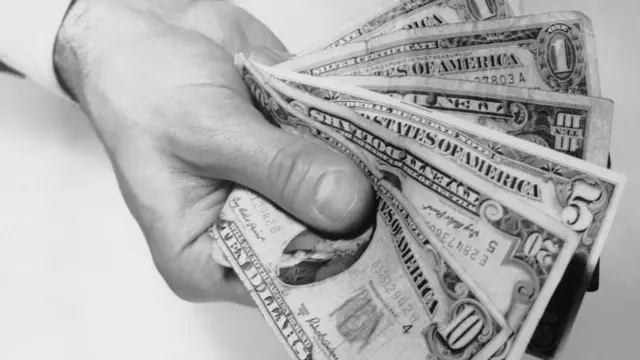 이번 아동 수당과 출산장려금 지원을 두고도 네티즌들 사이에도 의견이 나뉜다