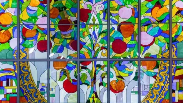 Hal-hazırda alma şəkillərini Almatı şəhərinin dörd bir yanında görmək mümkündür