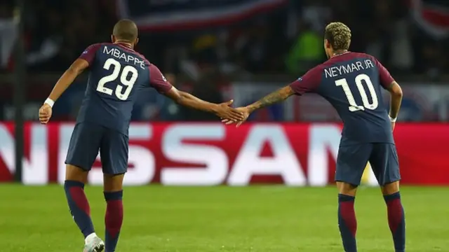 Nyota wa PSG Mbappe na Neymar