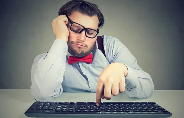 टाल-मटोल करने की आदत हो तो करें ये काम