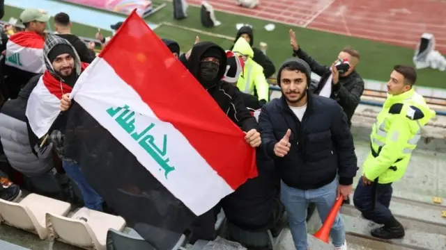 بازی فوتبال ایران و عراق در استادیوم آزادی