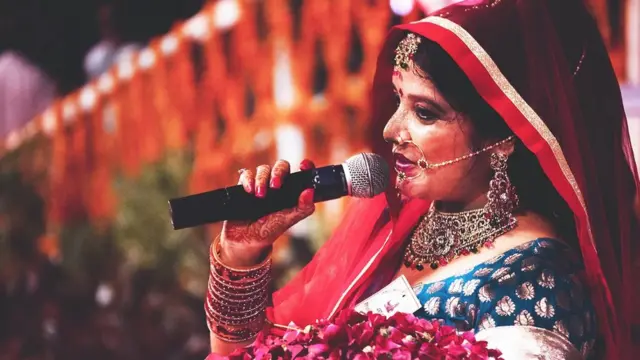 फूलवालों की सैर