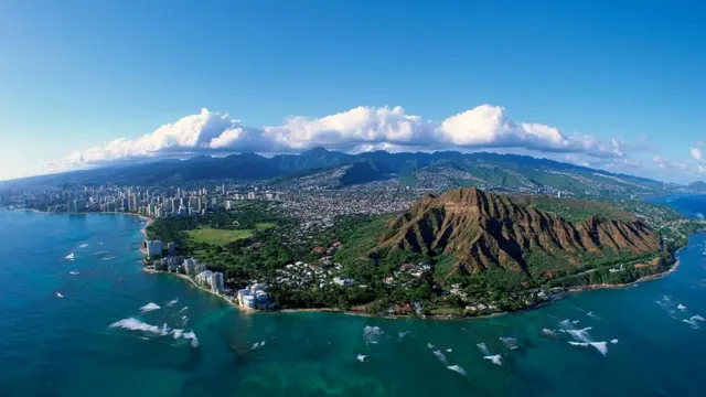 На Гавайях слово "алоха" - больше чем просто приветствие. Здесь это закон