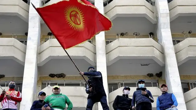 Сторонники Жапарова