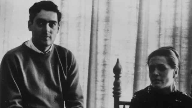 राजीव और सोनिया गांधी (फ़ाइल फोटो)