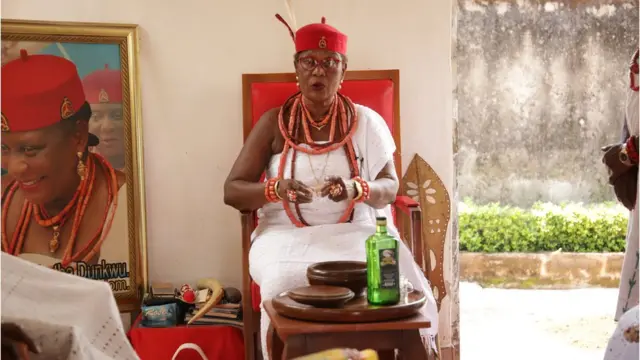 Ezenwanyị bụ Ọmụ nke Ọkpanum