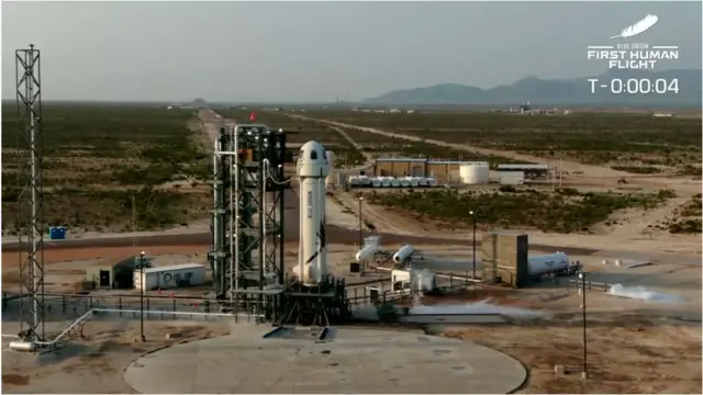 টেক্সাসের ভ্যান হর্নের কাছে একটি ব্যক্তিগত উৎক্ষেপণ সাইট থেকে মহাকাশযানটি উড্ডয়ন করে।