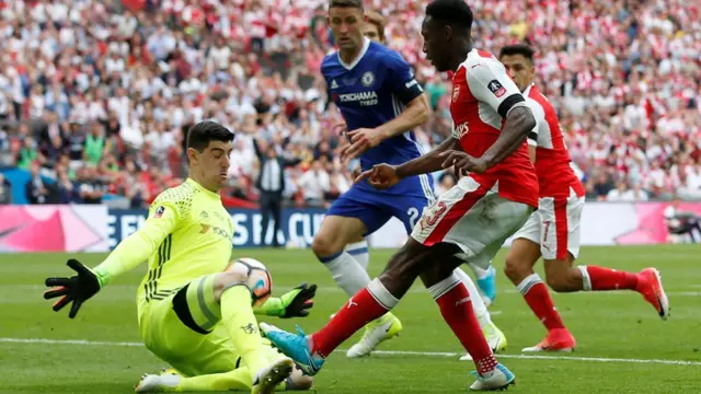 Arsenal muri rusangi yarushije Chelsea