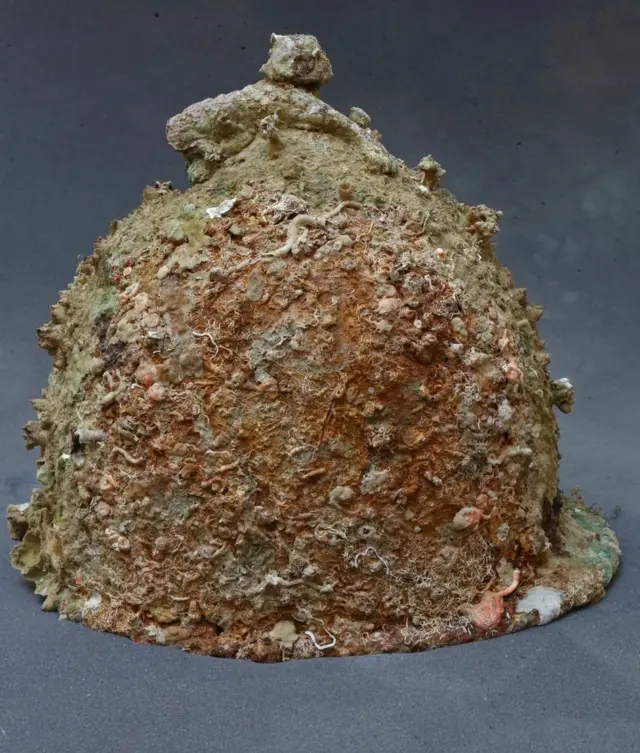 ప్రాచీన శిరస్త్రాణం