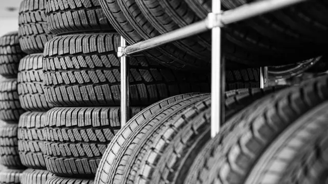 ஆணுறை டூ டயர்: ரப்பர் உற்பத்தியின் குருதியால் எழுதப்பட்ட சர்ச்சைக்குரிய வரலாறு