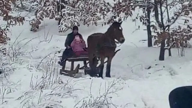 Može i po snegu da se ide u školu