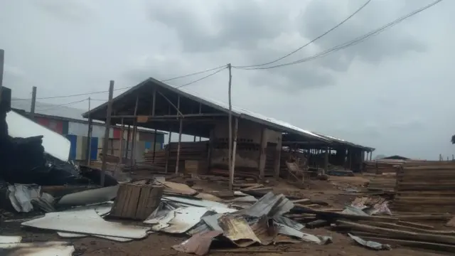 Ọnọdụ ọdụ ahịa ụfọdụ nke ya bụ ọkụ ọgbụgba metụtara