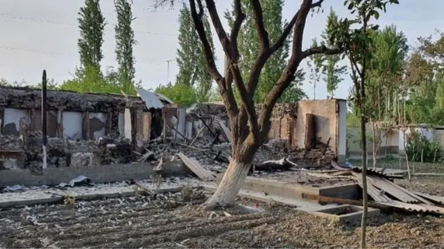 Тожикистоннинг чегарадаги можародан зиён кўрган Сомониён қишлоғи