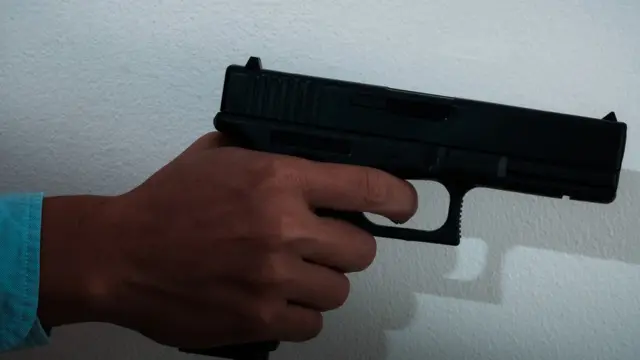 তাক করা বন্দুক