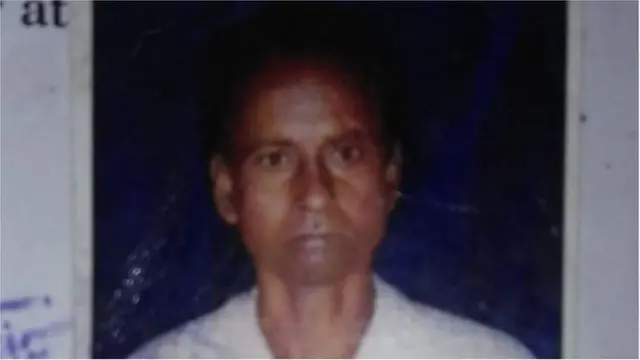 తండ్రి శవాన్ని తీసుకోని కొడుకులు