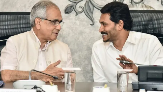 రాజీవ్ కుమార్, జగన్