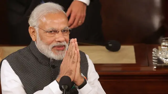 नरेंद्र मोदी