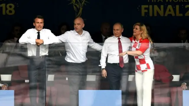 Путін з лідерами Франції, Хорватії та керівником ФІФА