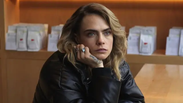 U Planeti seksa, Kara govori o svojim mukama dok je pokušavala da shvati vlastitu seksualnost i rod