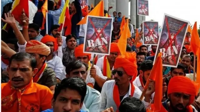 चित्रपट, अभिव्यक्ती स्वातंत्र्य, इतिहास