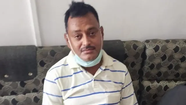 পুলিশের দাবি বিকাশ দুবে পুলিশের অস্ত্র ছিনিয়ে নিয়েছিল।