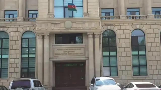 Sürüşmə, Bayıl, Teleqüllə