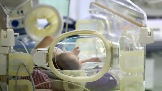 د یونسف په خبرپاڼه کې راغلي چې موږ کولای شو د میلیونونو نویو زېږېدلو ماشومانو ژوند خوندي کړو