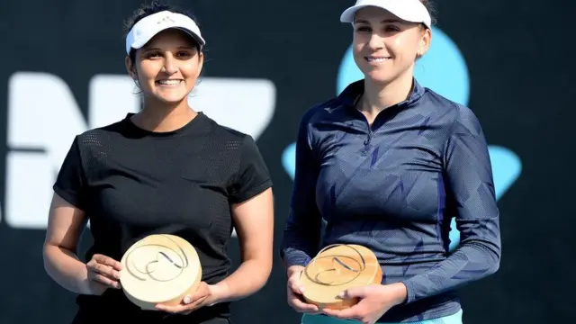 సానియా, నదియా