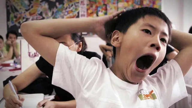 كيف تُعلم جيلا "تأثر سلبا" بالتكنولوجيا الحديثة؟