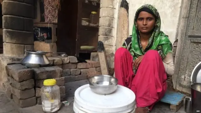 ਦਿਲਸ਼ਾਦ ਦੀ ਪਤਨੀ ਮਨਸੂ ਹੁਣ ਮੰਜੂ ਬਣ ਗਈ ਹੈ