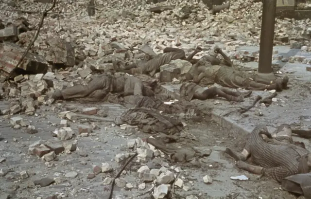 Обгоревшие тела