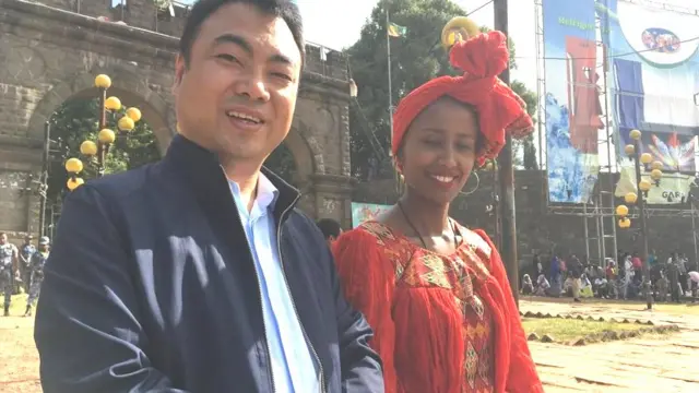 የደመራውን ዝግጅት ለመታደም ከተገኙት ሰዎች መካከል የሌላ ሃገር ዜጎችም አሉ