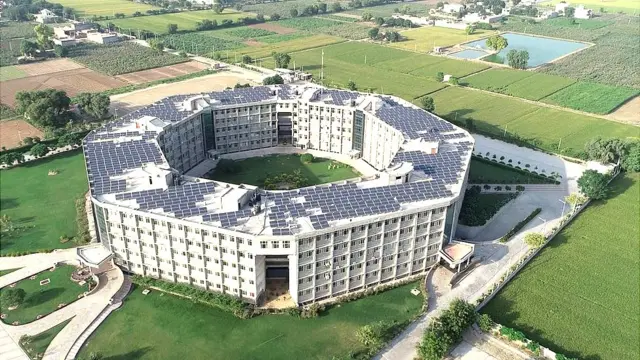 ਯੂਨੀਵਰਸਿਟੀ