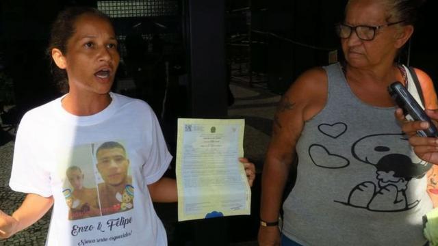 Tatiana Antunes mostra atestadopoker online amigosóbito do filho, Felipe