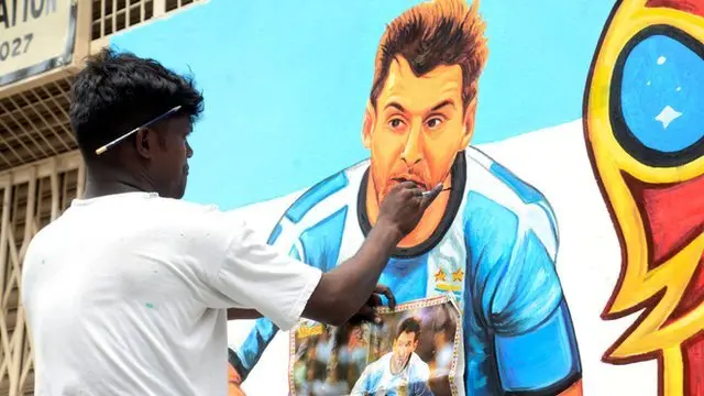 மெஸ்ஸி படத்தை வரையும் இந்தியர்