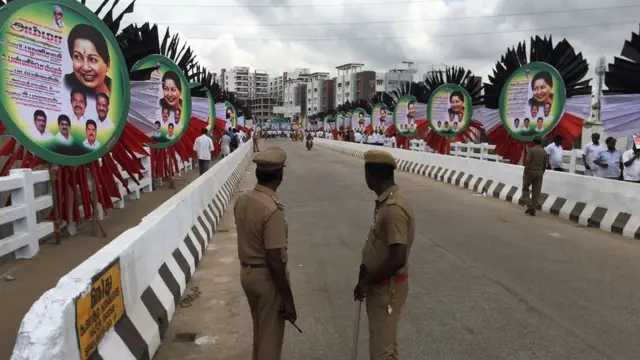 அ.தி.மு.க